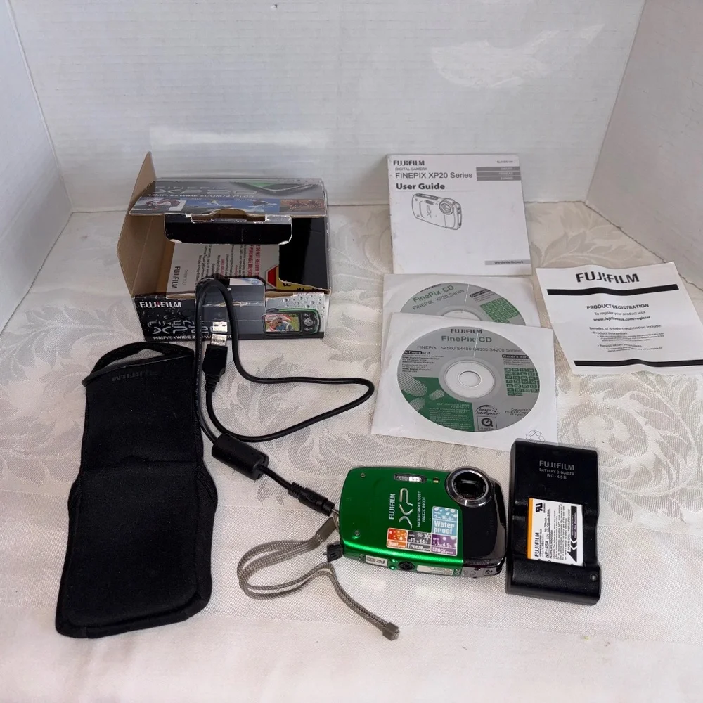 Fujifilm FinePix XP20 Green Y2K Waterproof Digital Camera - Rugged & Compact